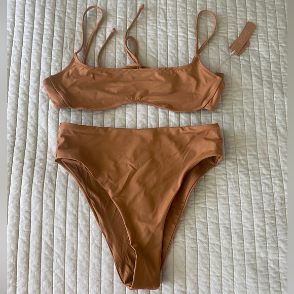 SKIMS Other - Sold out Skims micro scoop top and mid bottom in almond medium